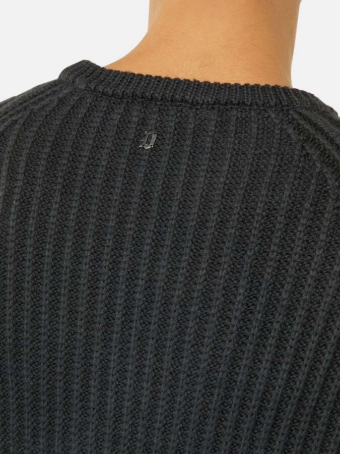 Pullover schwarz_02